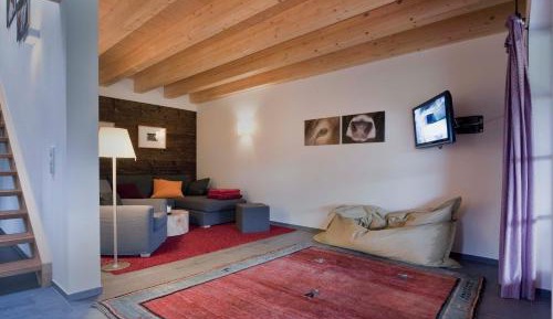 Three-Bedroom Apartment Buchbichl