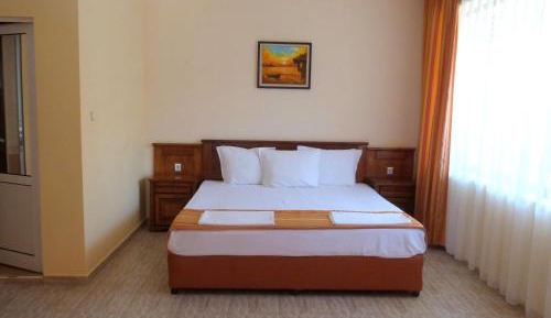 Double Room with Balcony (2 Adults + 1 Child)