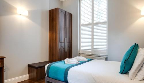 One-Bedroom Apartment with Sofa Bed