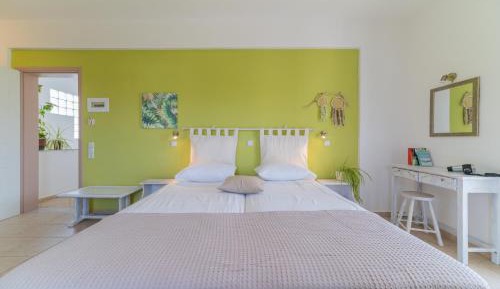 Triple Room with Balcony