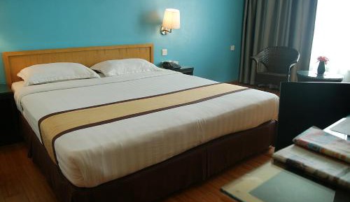 Deluxe King Room