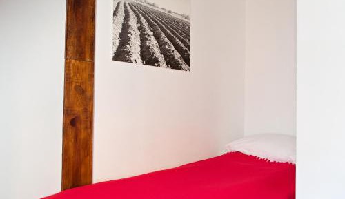 Single Room with Shared Bathroom
