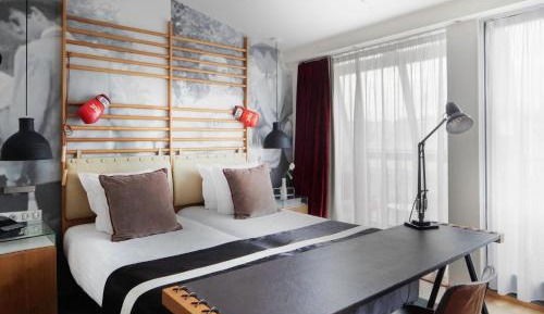 Privilege Twin Room with Balcony