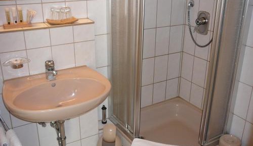 Economy Single Room