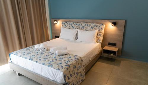 Deluxe Double Room with Balcony and Sea View