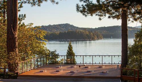 Balcony Lakeside King