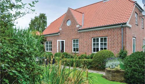 Four-Bedroom Holiday Home