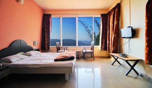 Premium Valley Facing Lake View