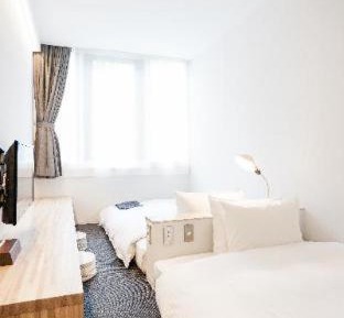 Twin Room with Private Bathroom
