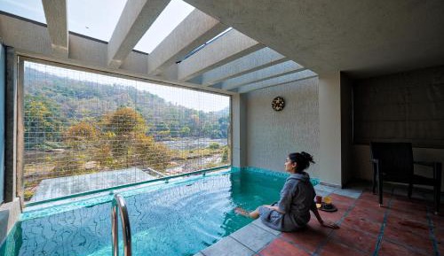 Suite with Private Pool