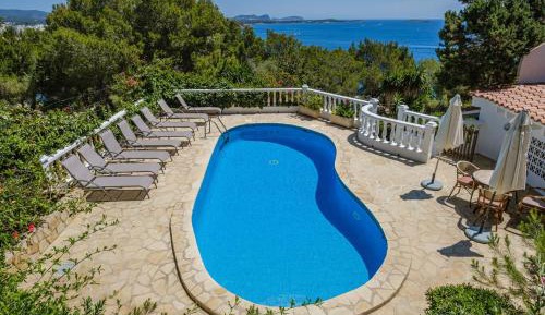 Villa with Sea View
