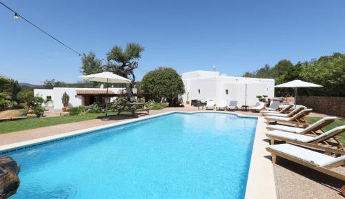 Villa with Garden View