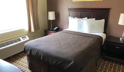 Double Bed - Non-Smoking