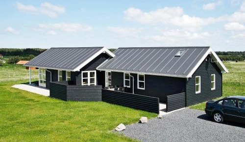 Three-Bedroom Holiday Home 