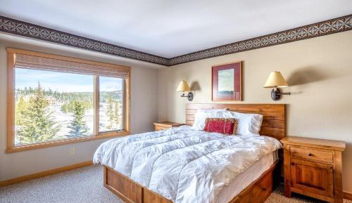 One Bedroom Apartment
