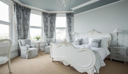 Deluxe French King Room