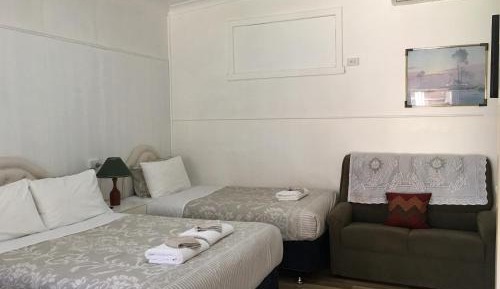 Standard Twin Room - No Pets Allowed