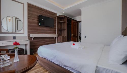 King Room with Mountain View