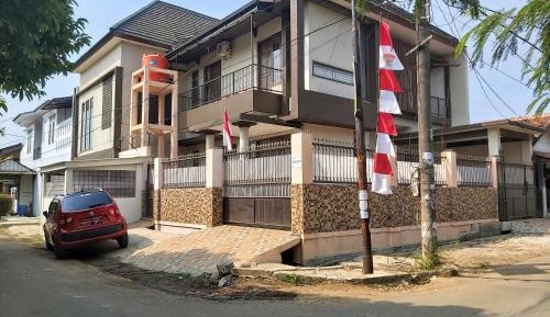 Five-Bedroom House