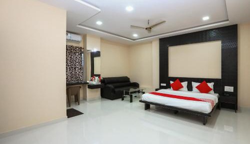 Deluxe King Suite