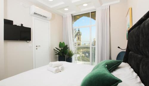 Deluxe Double Room with Balcony