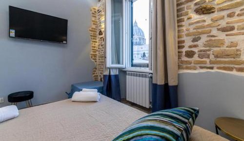 Triple Room with City View