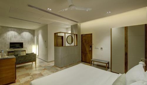 Superior King Room
