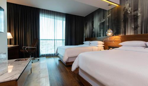 Standard Queen Room with Two Double Beds