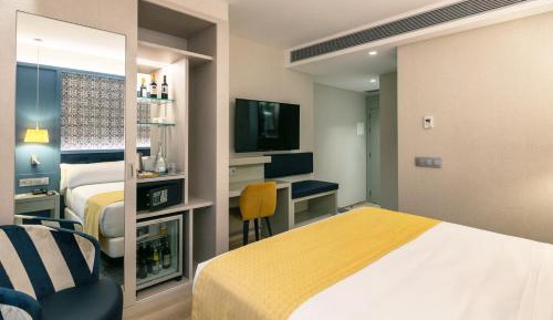 Double or Twin Room with Balcony