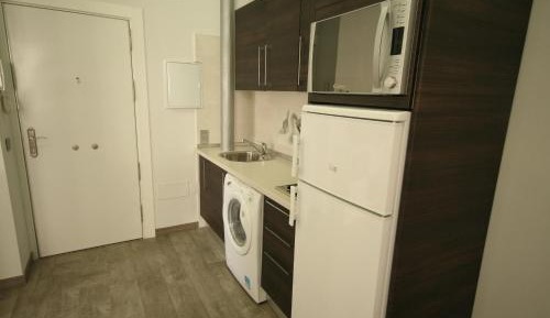 One-Bedroom Apartment (4 Adults)