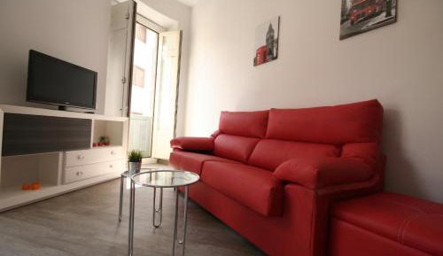 One-Bedroom Apartment (5 Adults)
