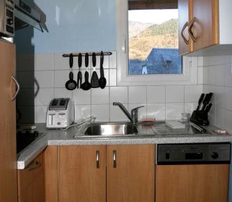 One-Bedroom Apartment (6 Adults)