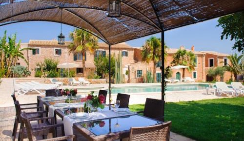 Six-Bedroom Villa 
