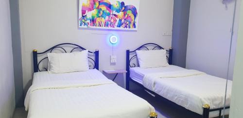 Budget AC Twin Room