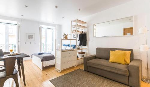 Studio with Kitchen and Sofa Bed