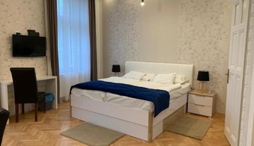 Large Double Room