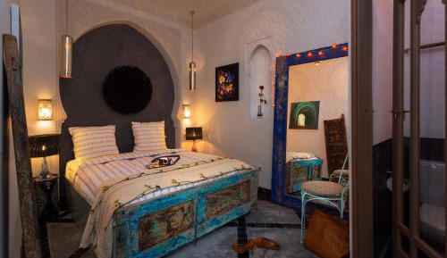 Deluxe Double Room with Shower