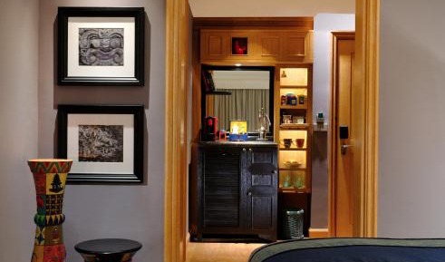 Standard Twin Room with Courtyard Access