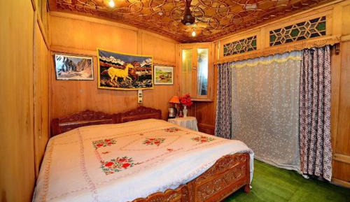 Luxury Triple Room