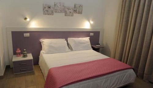 Large Double or Twin Room