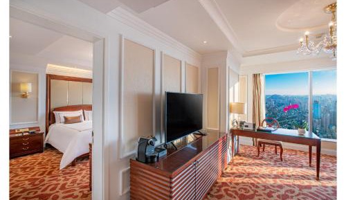 Suite with Panoramic View