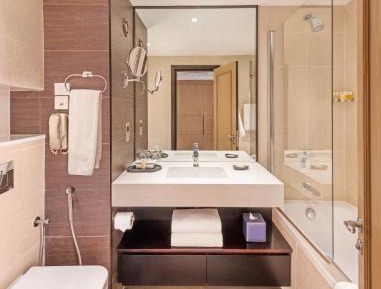 Resort View Junior Suite with Free Breakfast and Peacock Lounge Access with Free Shuttle to Shopping Malls