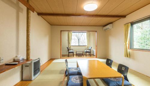 Japanese-Style Room