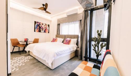 Superior Studio with Balcony and Garden View