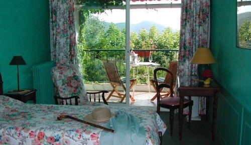 Loggia Superior Twin Room with Valley View