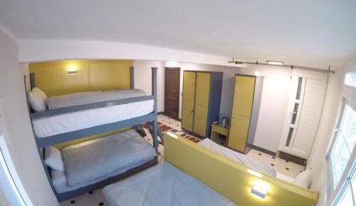 Bed in 6-Bed Mixed Dormitory Room