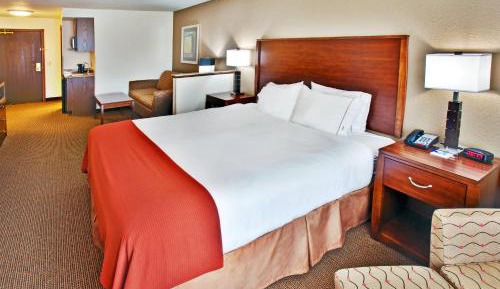 King Suite with Sofa Bed