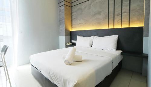 Deluxe Room with Window