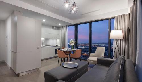 1 Bedroom Corner Suite