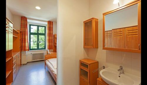 Single Room with Shared Shower and Toilet